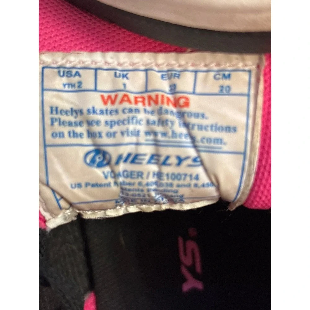 Heelys Voyager Kids Skate Shoes Black Hot Pink Wheels YTH Size 2 Rolling Sneaker - Picture 8 of 9